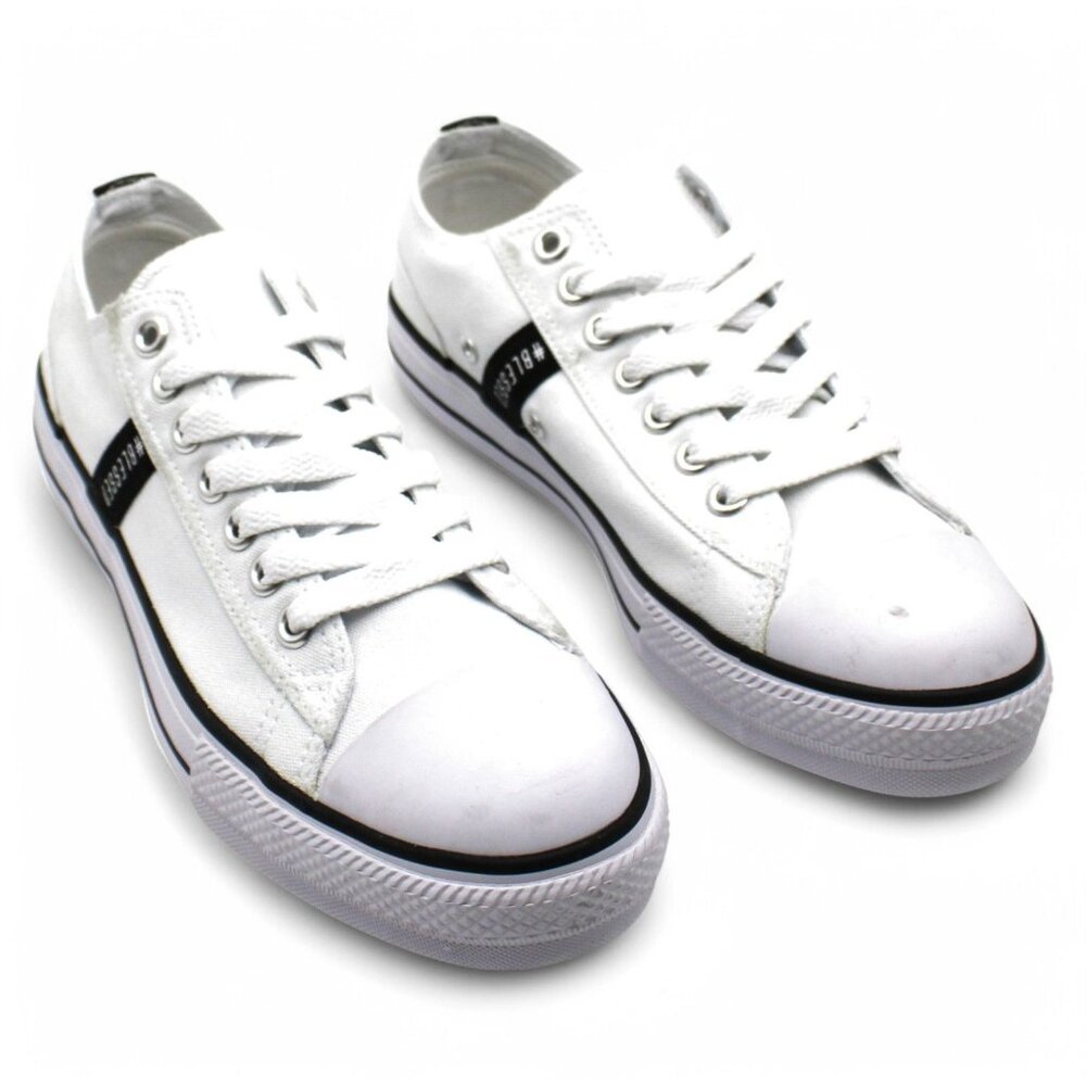 Women Sneakers | Urban Streetwear Fashion | Versatile & Comfort